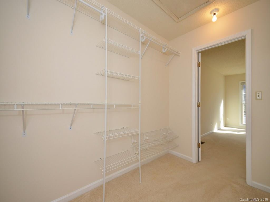 4 Westminster Drive - Photo 13
