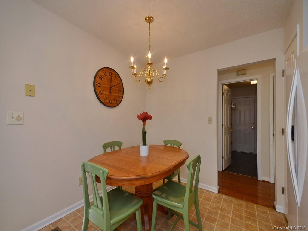 4 Westminster Drive - Photo 8