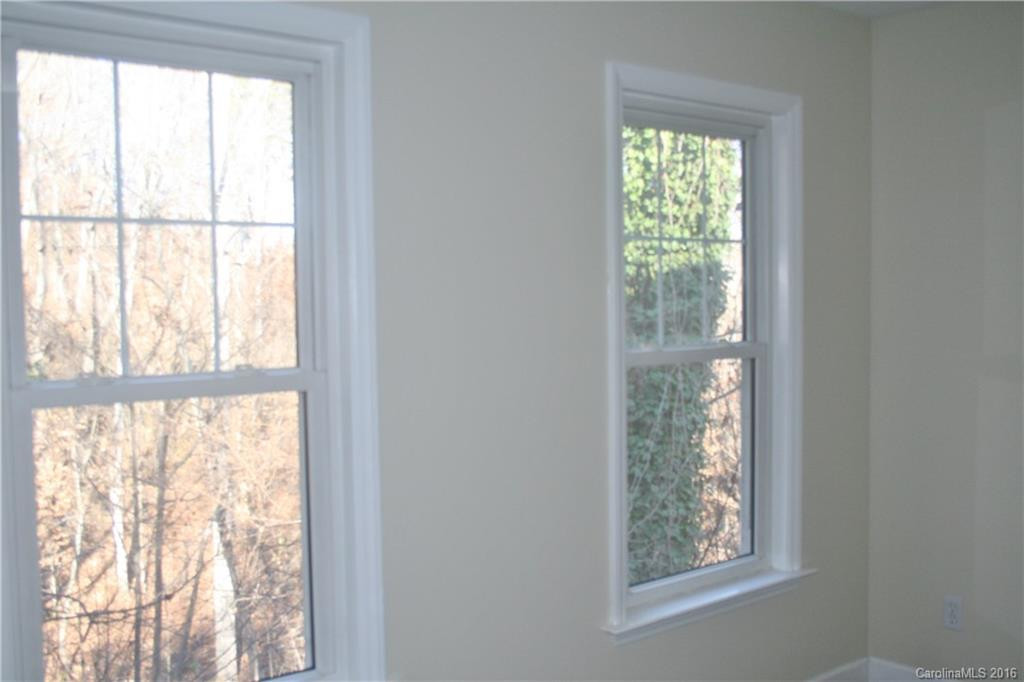 428 Riverview Drive - Photo 11