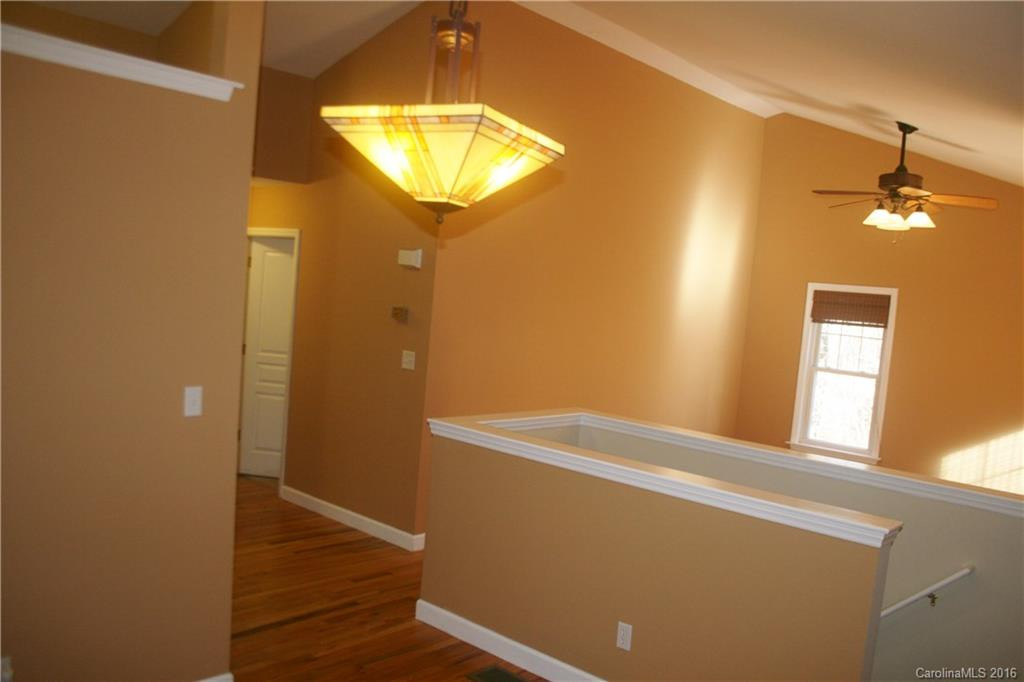 428 Riverview Drive - Photo 7