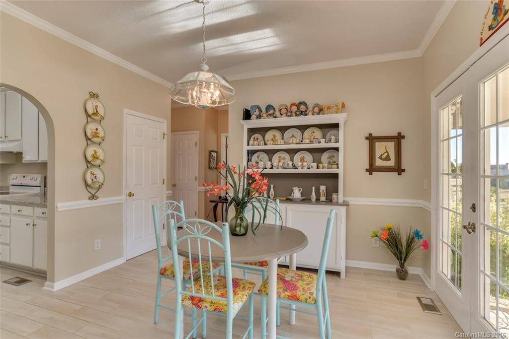 150 Turnberry Way - Photo 12