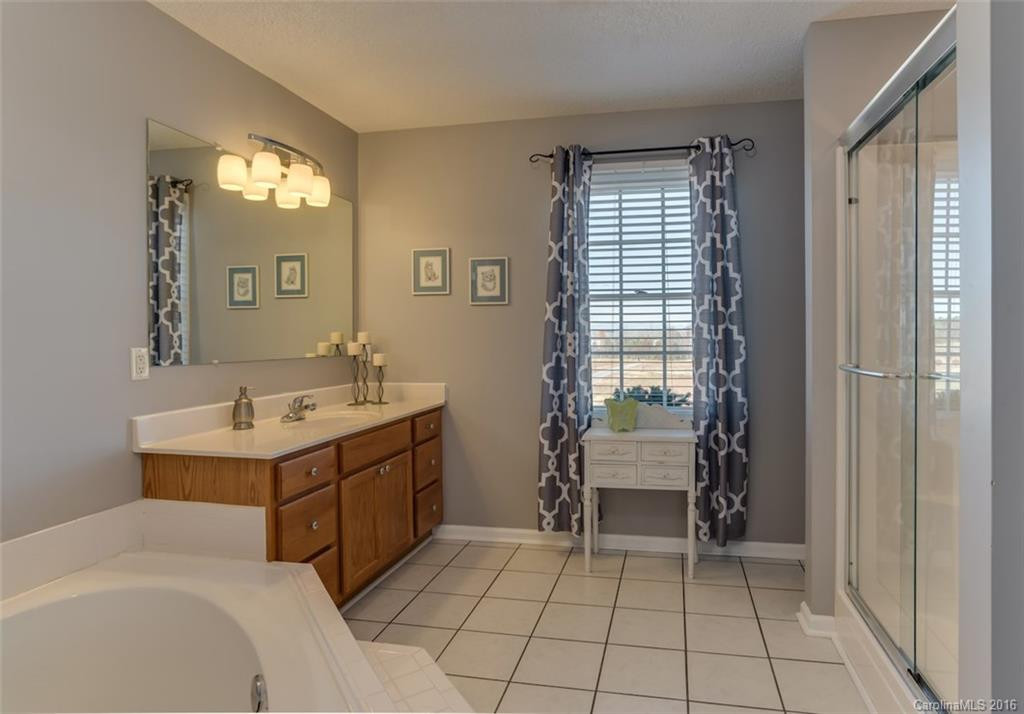 150 Turnberry Way - Photo 18