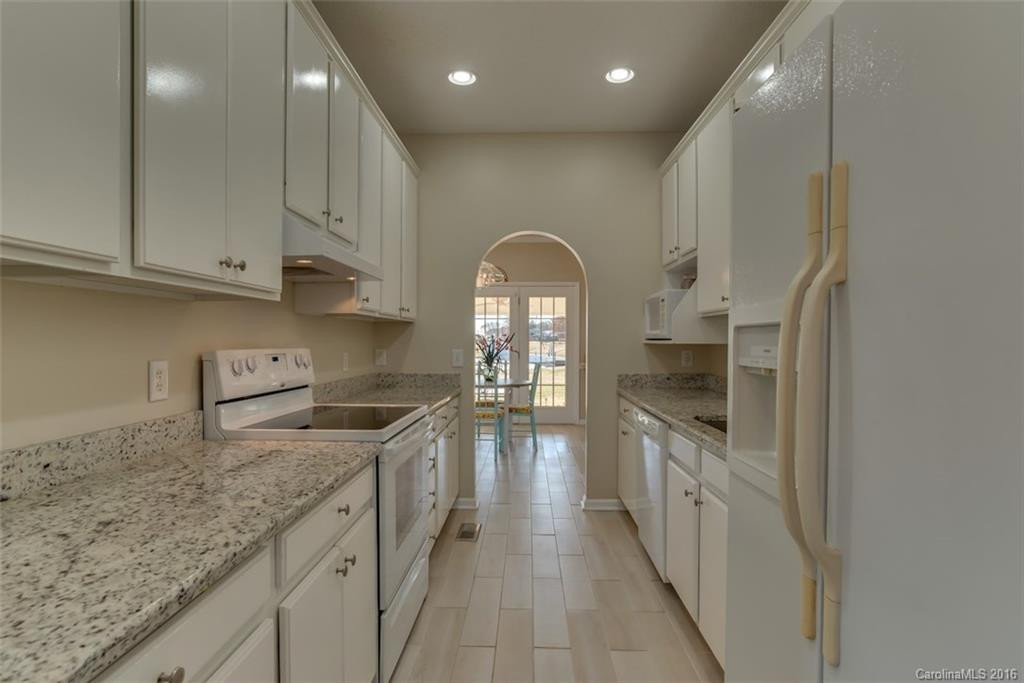 150 Turnberry Way - Photo 10