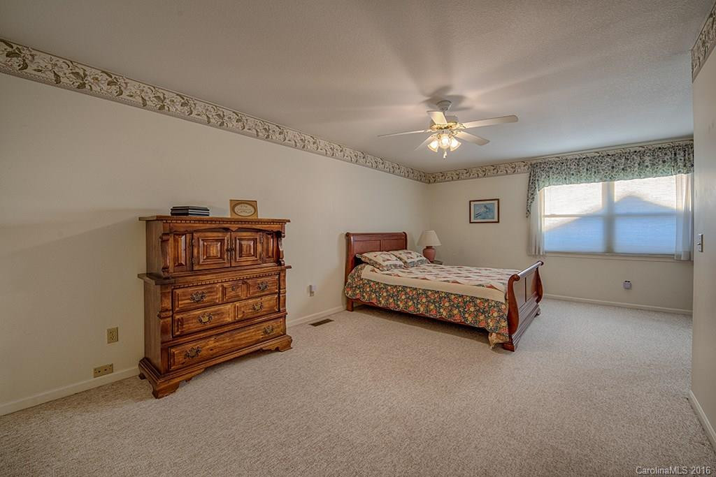 10 Bage Street #10 - Photo 11
