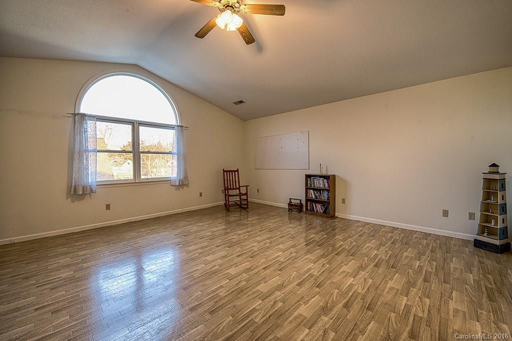 10 Bage Street #10 - Photo 13