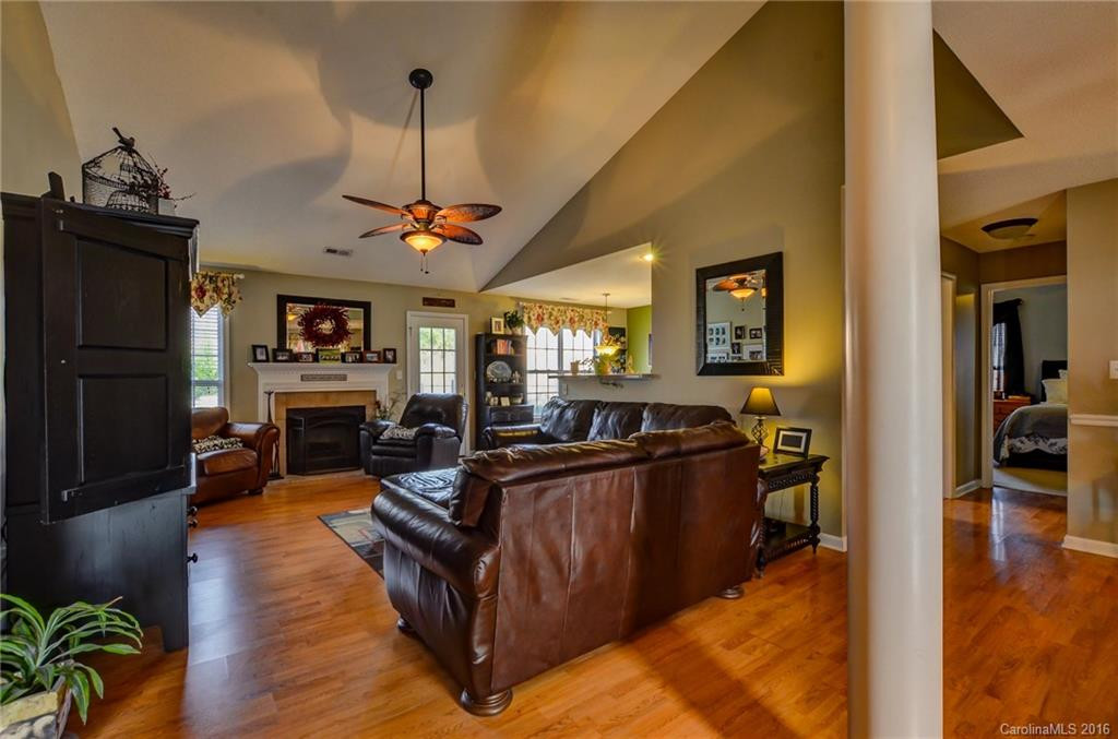 109 Sunberry Trail - Photo 24