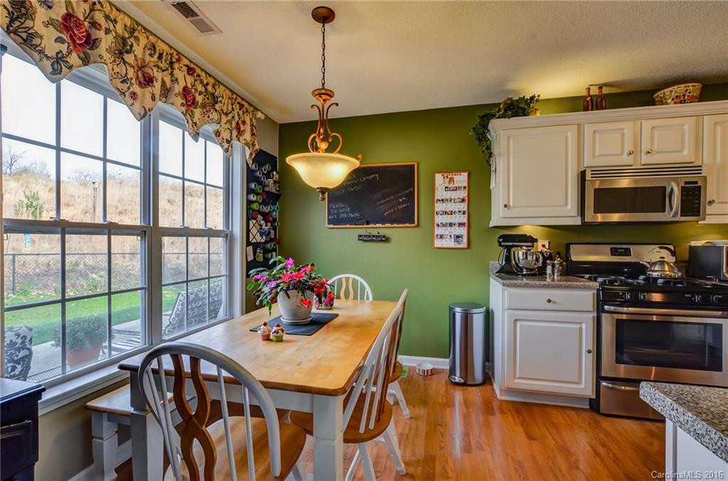 109 Sunberry Trail - Photo 6