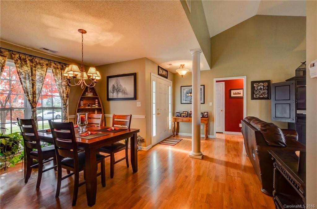 109 Sunberry Trail - Photo 8