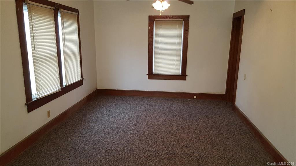587 / 589 Old Hendersonville Highway - Photo 14
