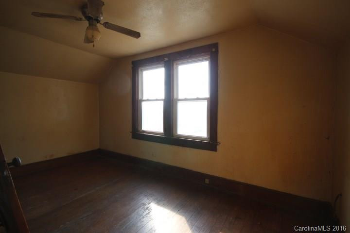 587 / 589 Old Hendersonville Highway - Photo 17