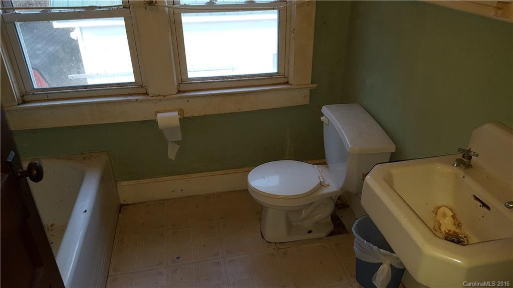 587 / 589 Old Hendersonville Highway - Photo 18