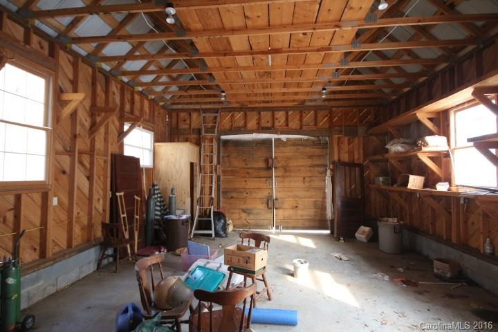 587 / 589 Old Hendersonville Highway - Photo 5