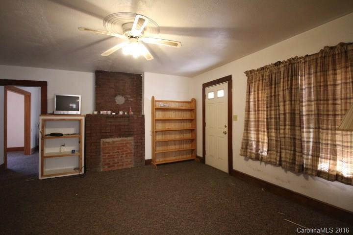 587 / 589 Old Hendersonville Highway - Photo 10
