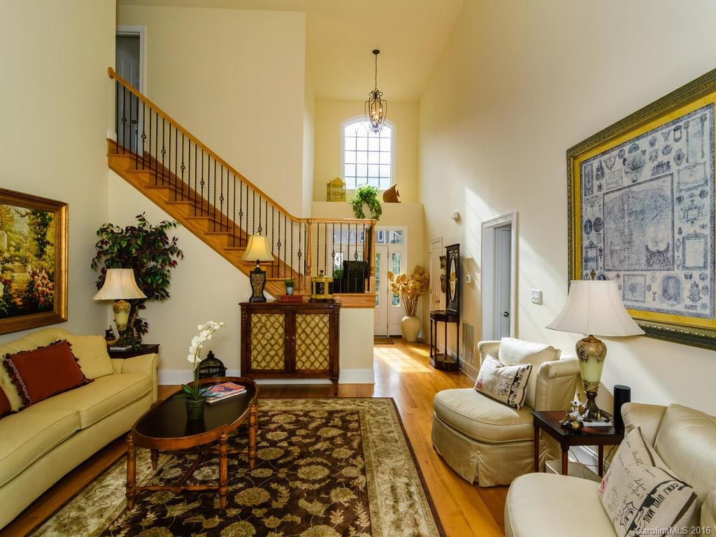 31 Village Pointe Lane - Photo 4