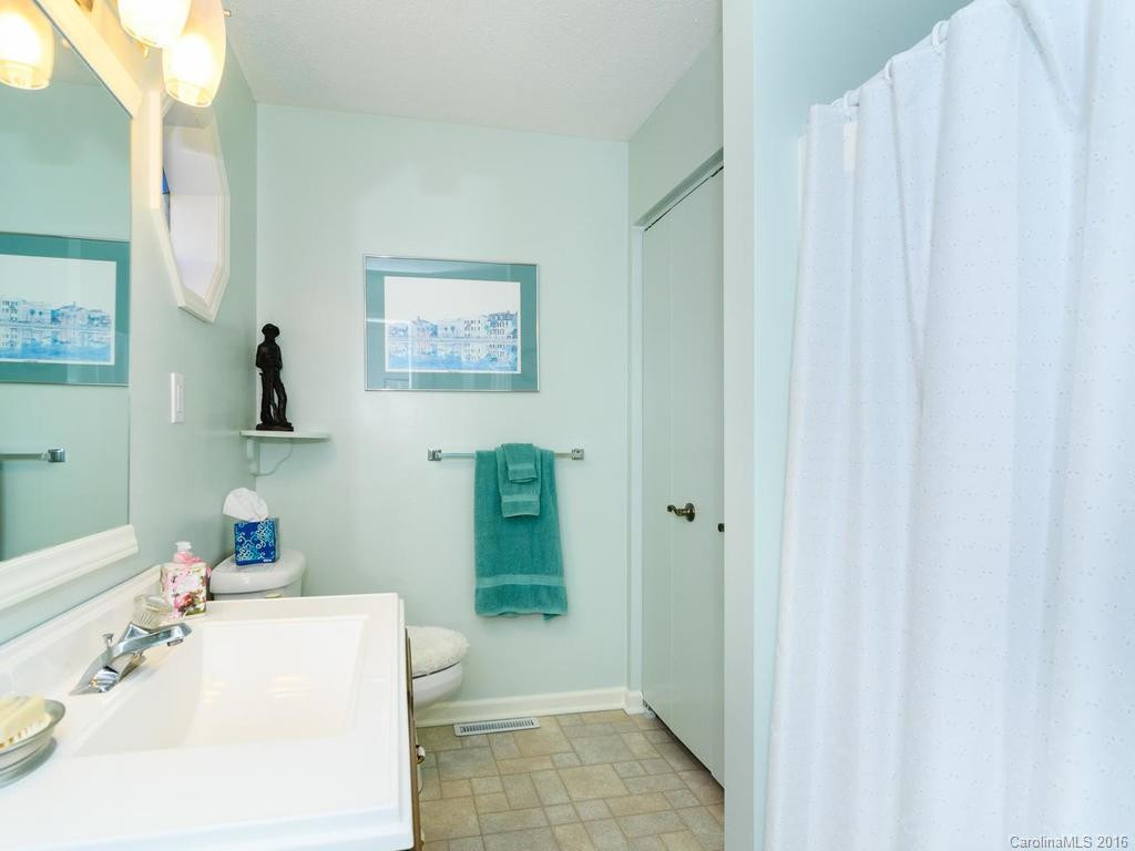 316 Deer Run - Photo 15