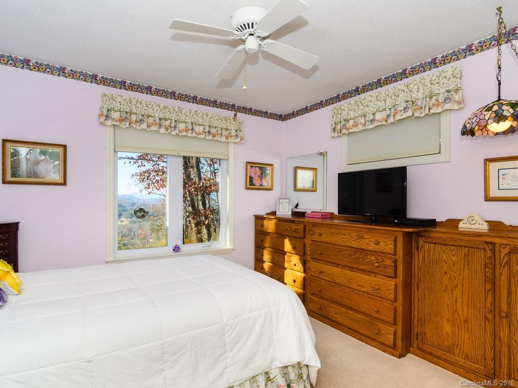 316 Deer Run - Photo 16