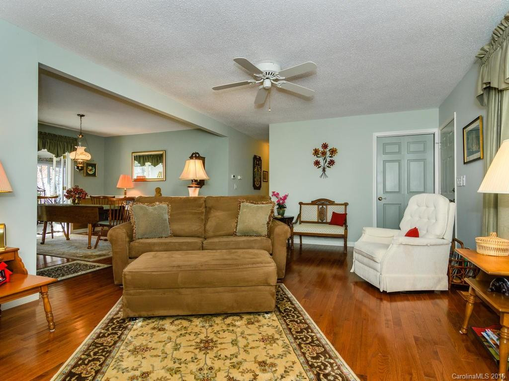 316 Deer Run - Photo 4