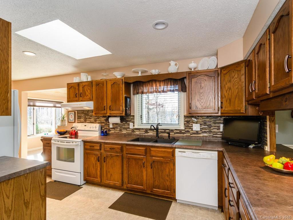 316 Deer Run - Photo 7