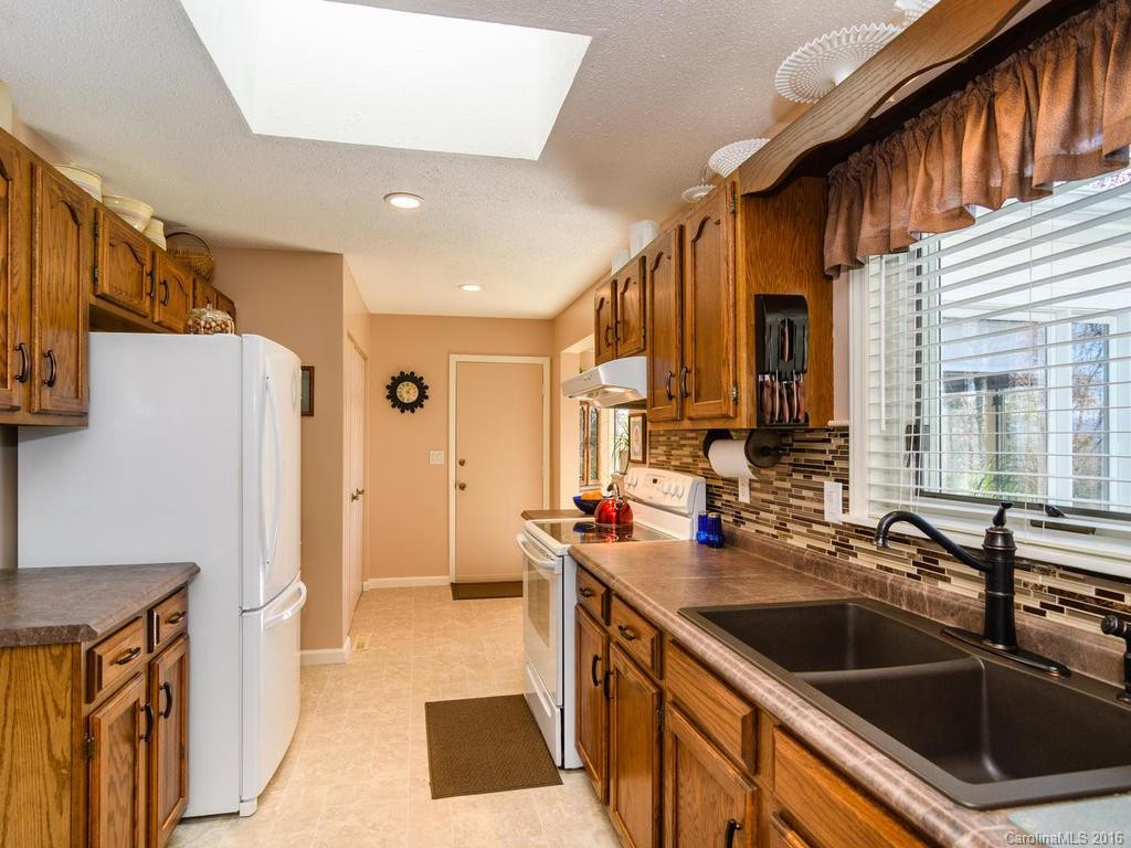 316 Deer Run - Photo 8
