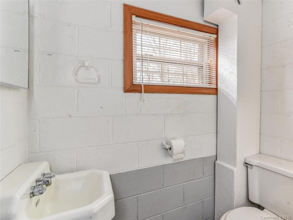 403 Canton Road - Photo 13