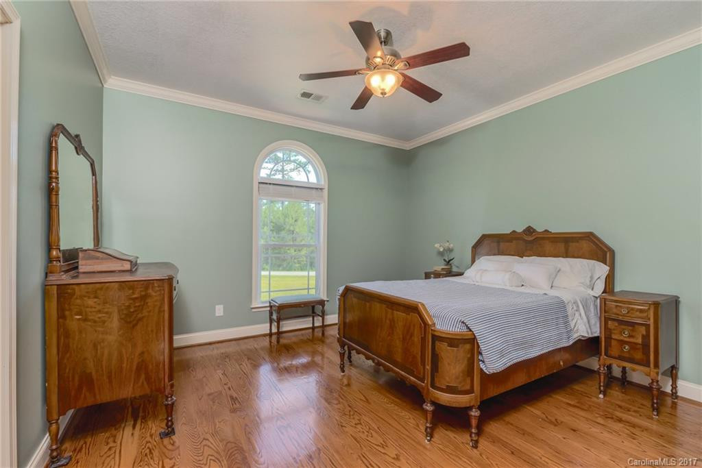 295 Brians Way - Photo 14