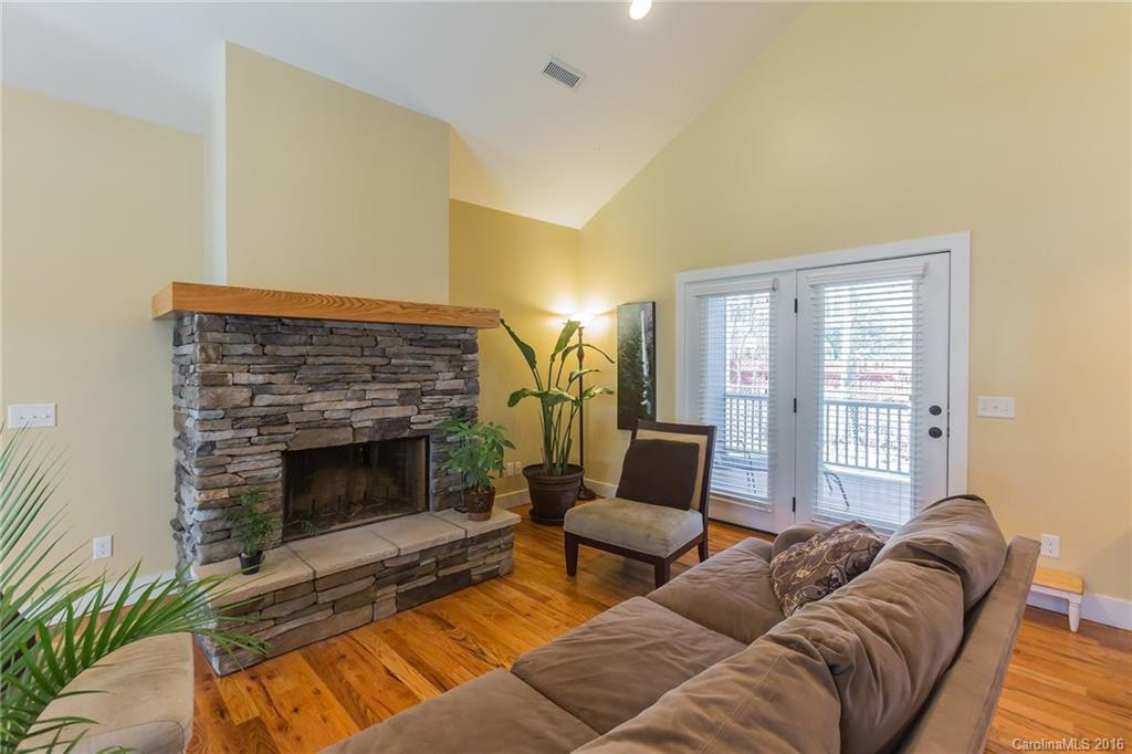 25 Woodbend Lane - Photo 3