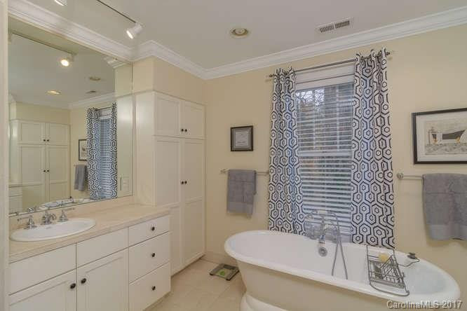 160 Kimberly Avenue - Photo 13