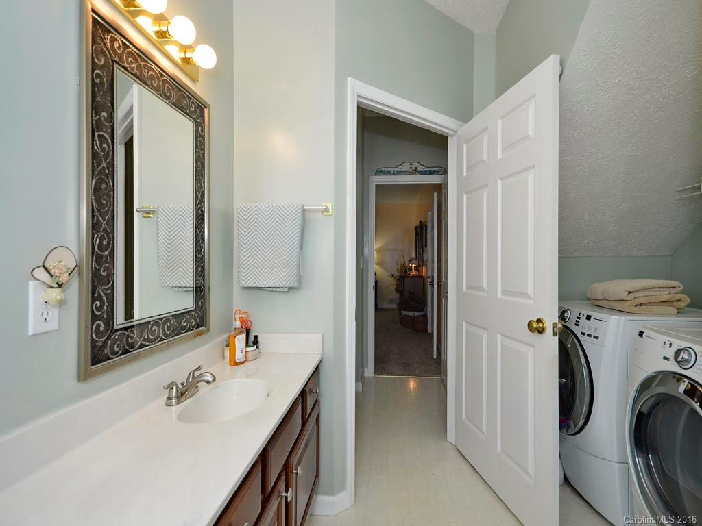 108 Skyview Lane - Photo 17