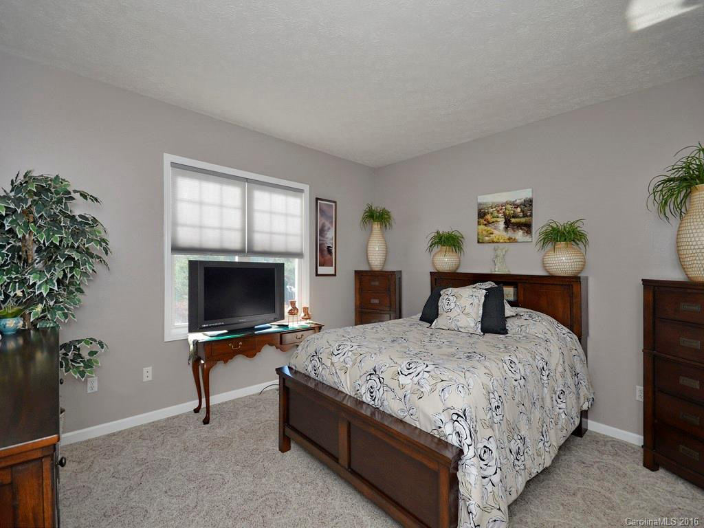 108 Skyview Lane - Photo 18