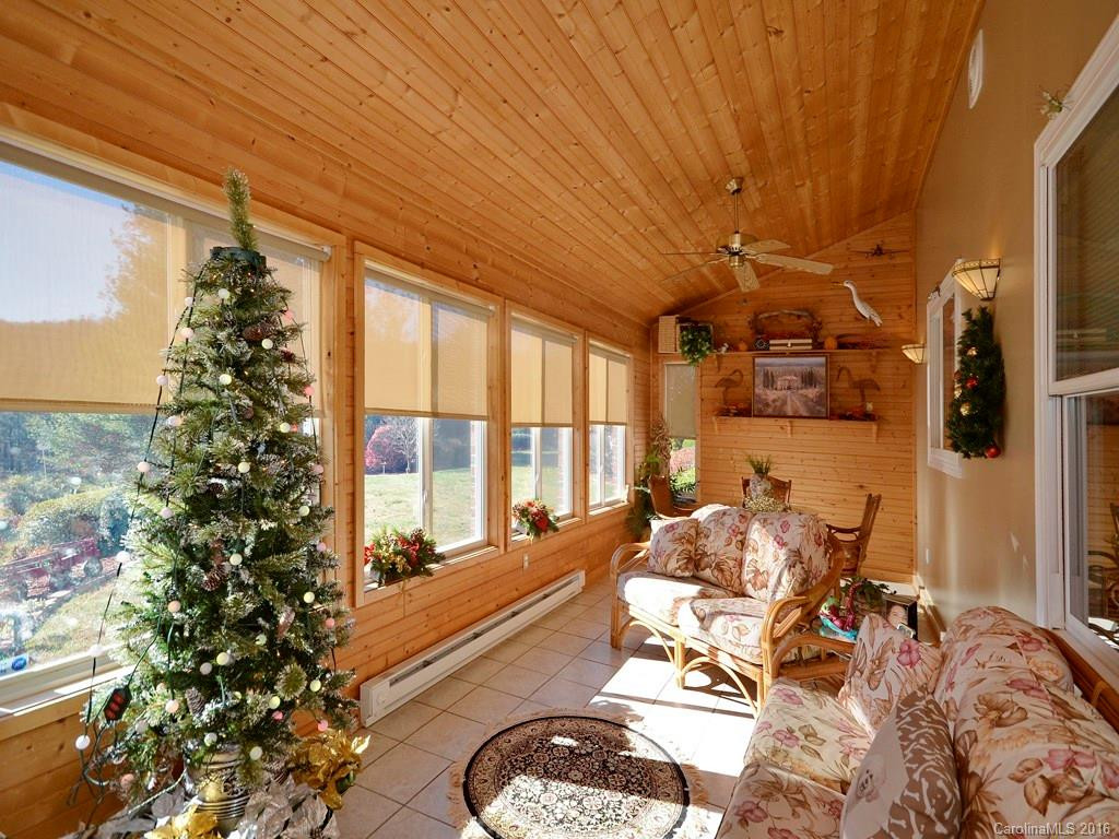 108 Skyview Lane - Photo 3