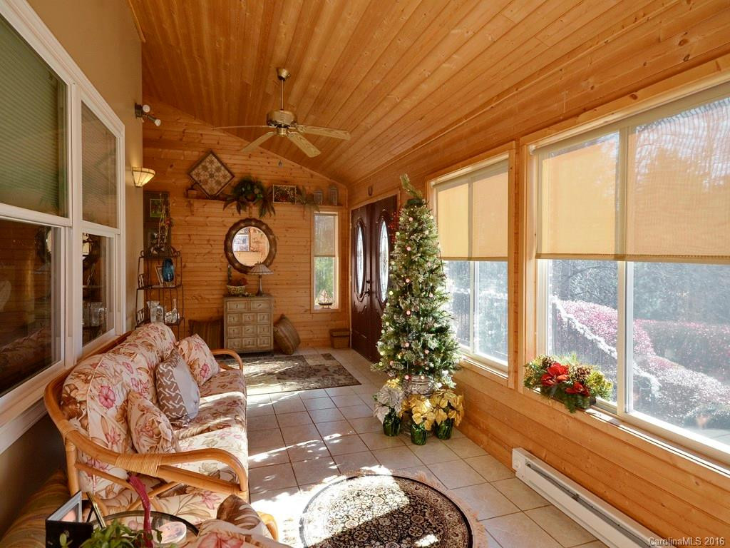 108 Skyview Lane - Photo 4