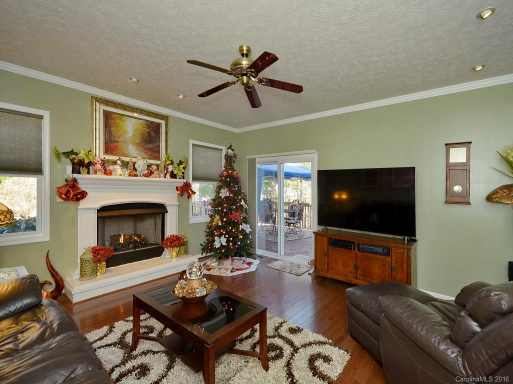 108 Skyview Lane - Photo 6