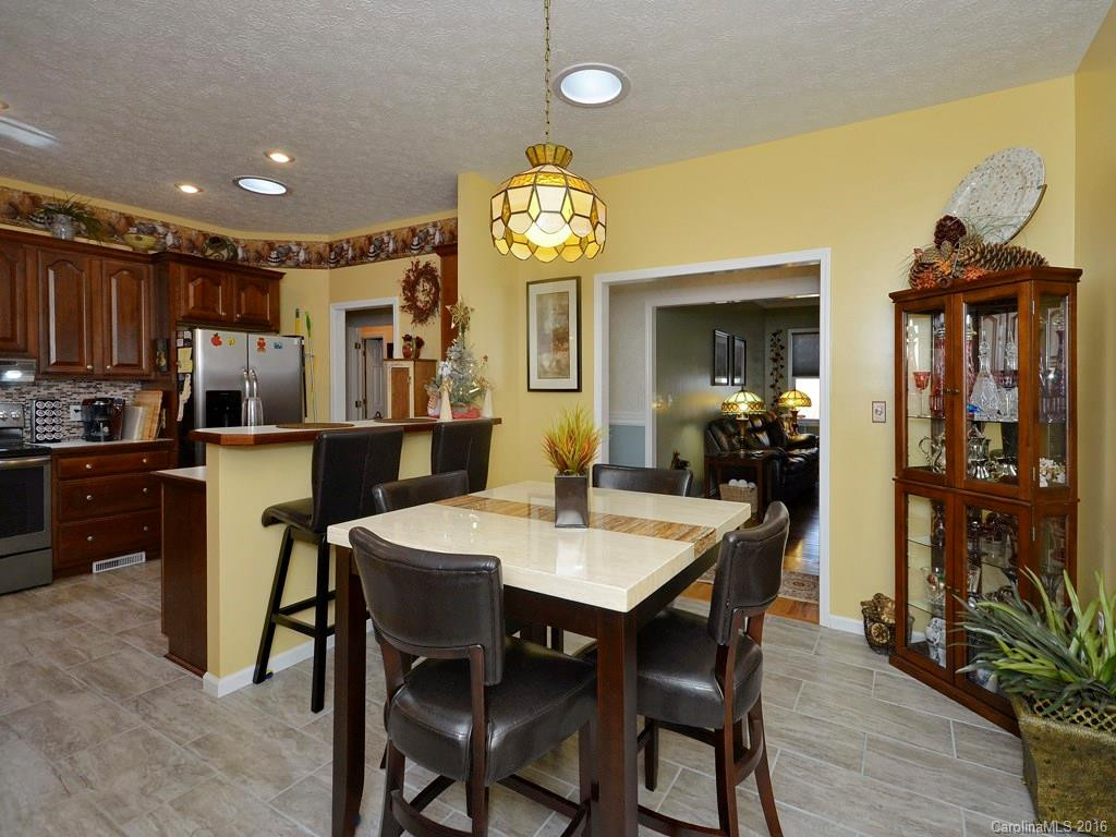 108 Skyview Lane - Photo 10