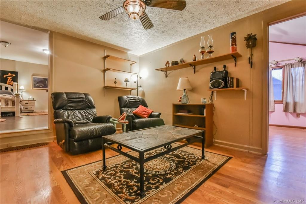34 Ferenvilla Drive - Photo 15