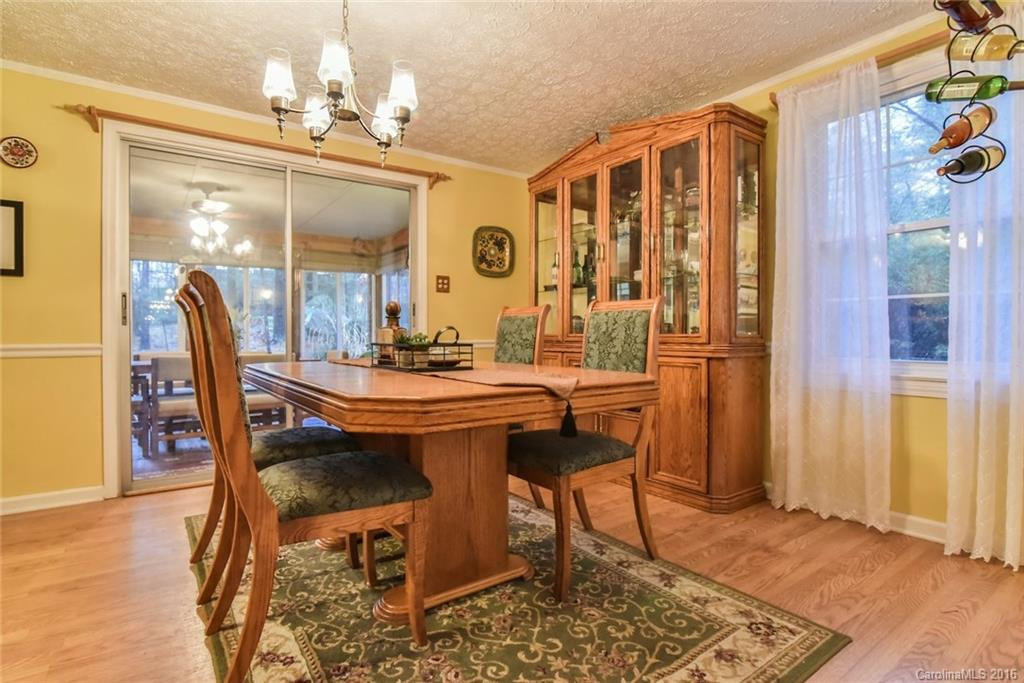 34 Ferenvilla Drive - Photo 5