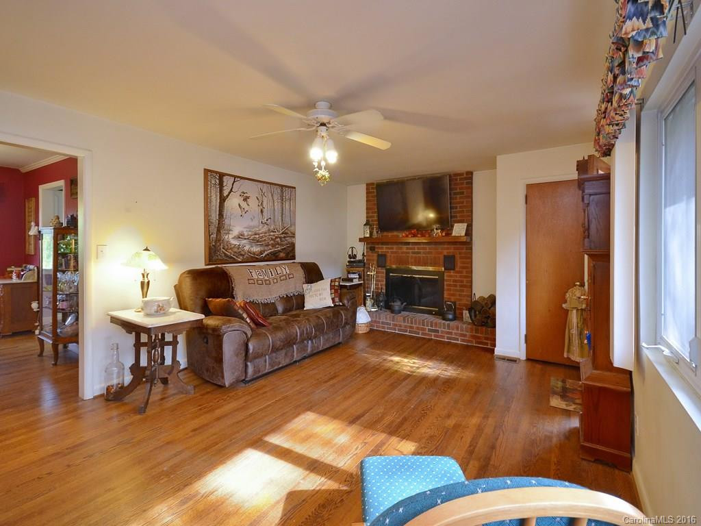 3246 Charlyne Drive - Photo 11