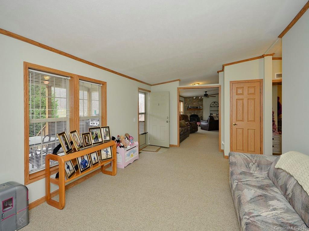 71 Teachers Lane - Photo 3