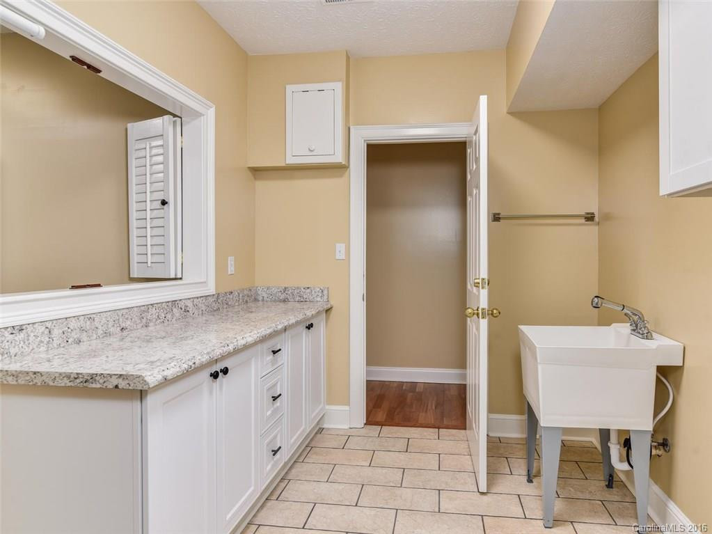 26 Hillcrest Drive - Photo 17