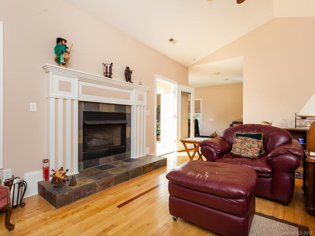 110 Big Sky Drive - Photo 3