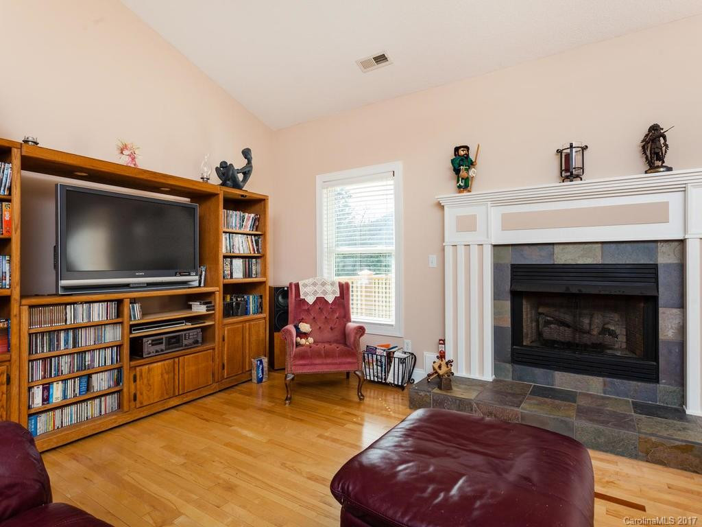 110 Big Sky Drive - Photo 5