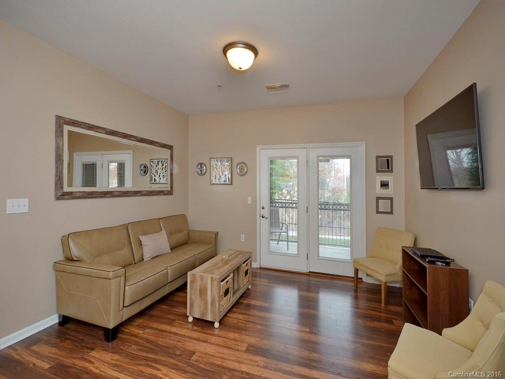 234 unit# 107 Brickton Village Circle #107 - Photo 3