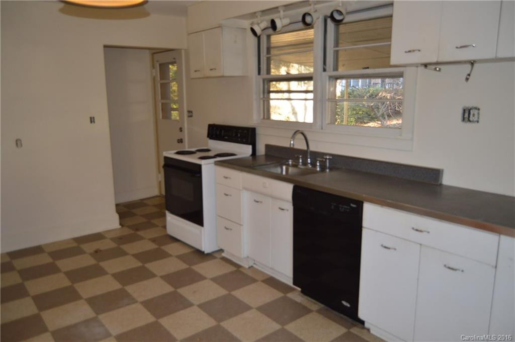 27 Blake Drive - Photo 3