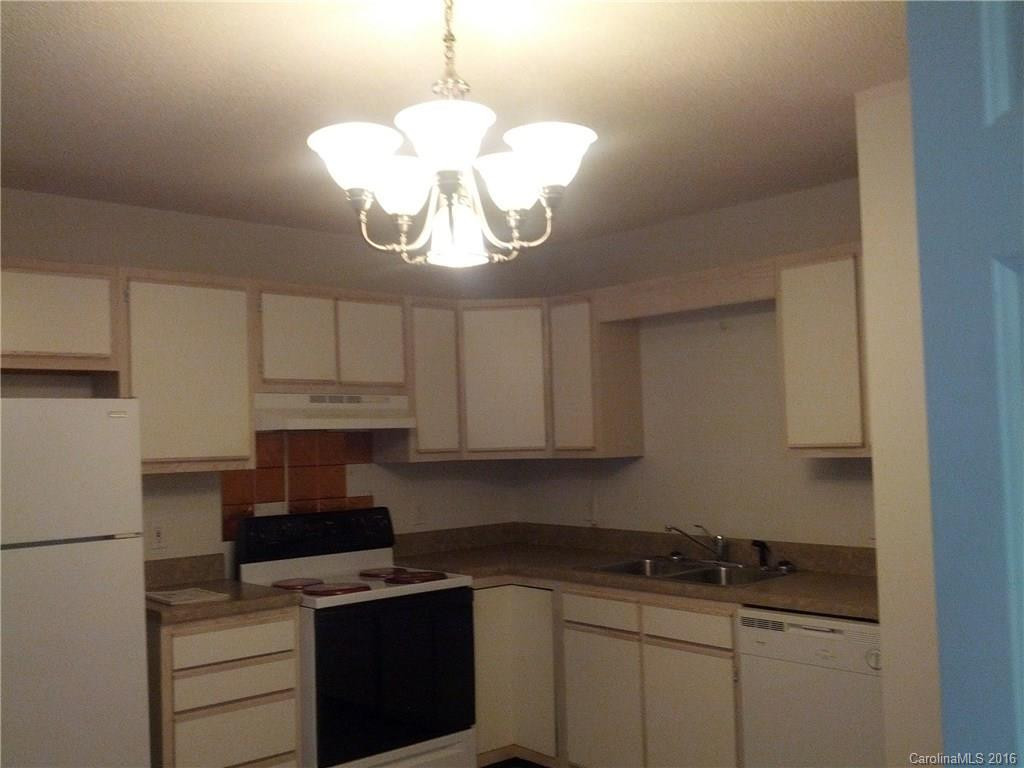 6 Azalea Road #B - Photo 7
