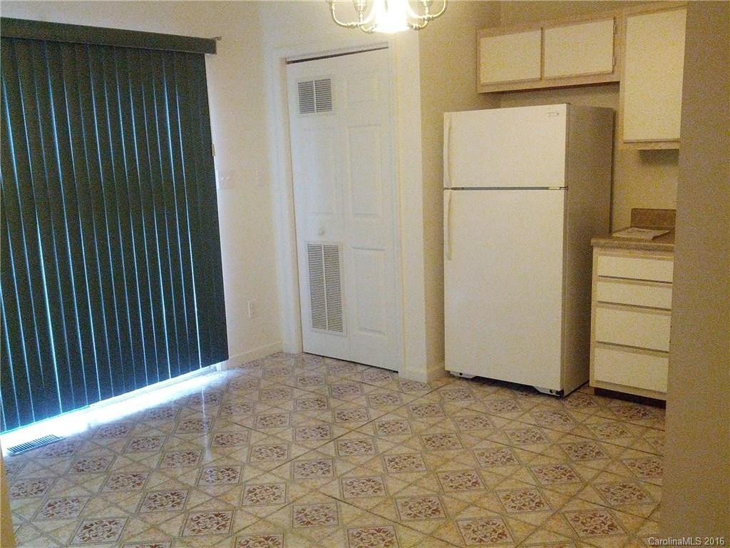 6 Azalea Road #B - Photo 8