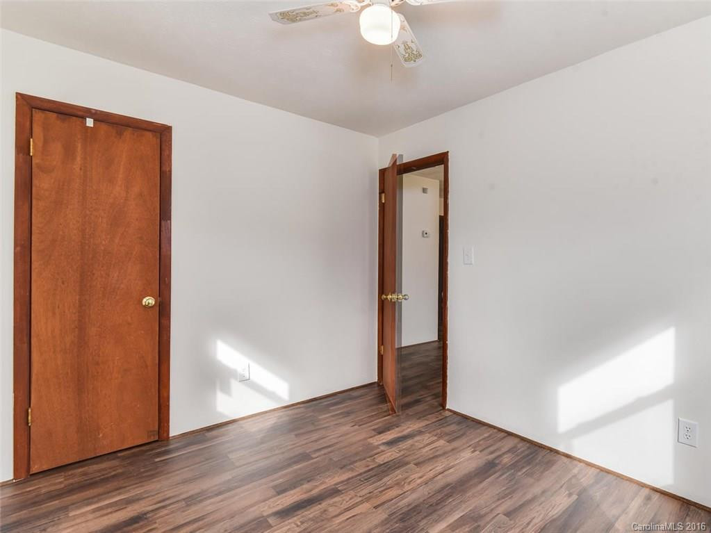 60 Sharptown Road - Photo 12