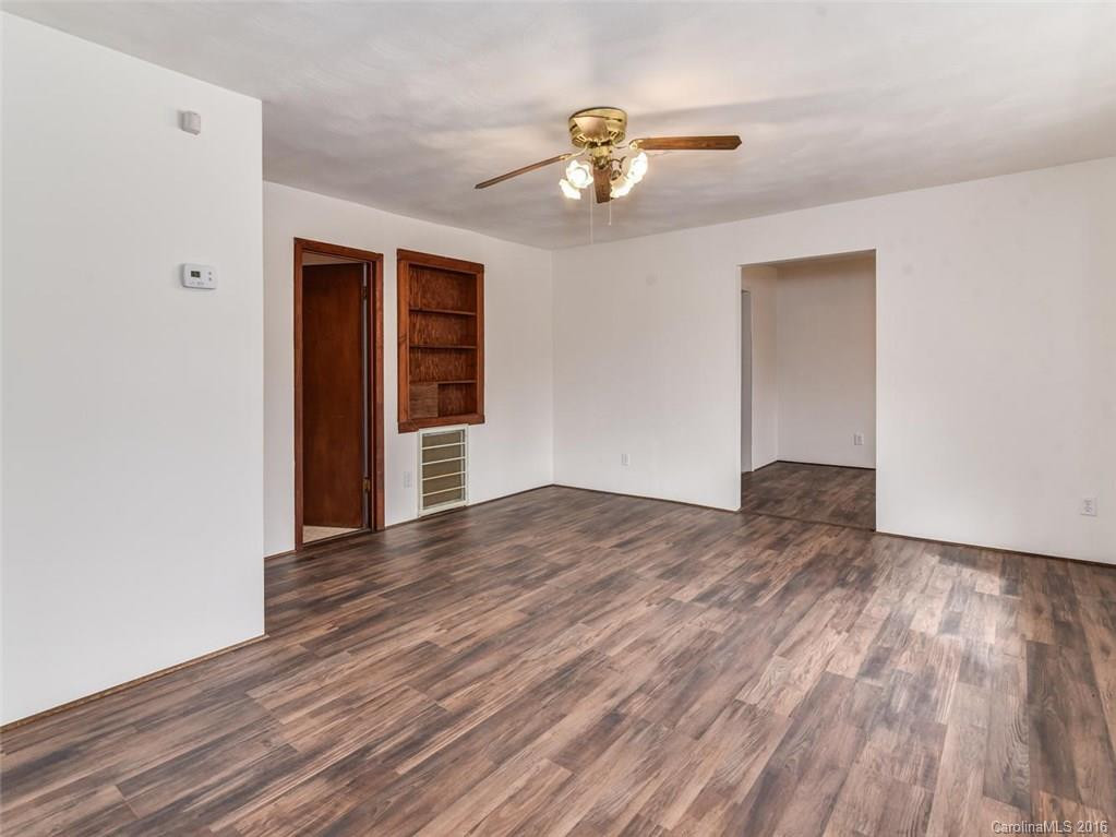60 Sharptown Road - Photo 4