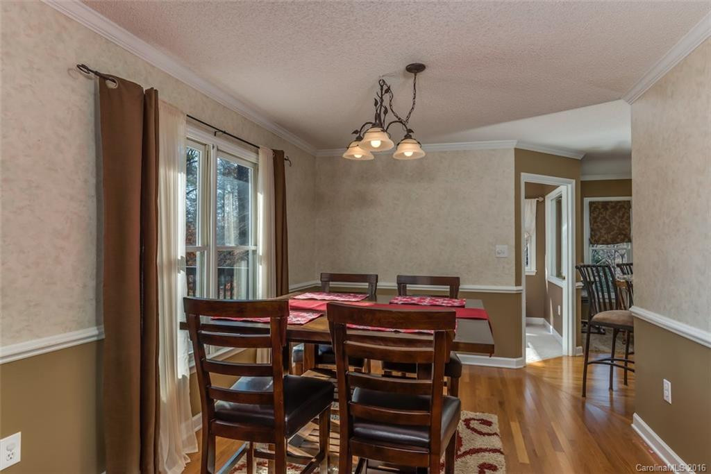 243 Briarwood Drive - Photo 12