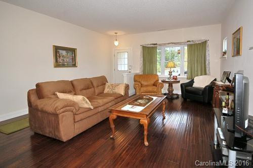 68 Fox Briar Drive - Photo 3