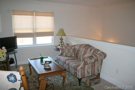 68 Fox Briar Drive - Photo 8