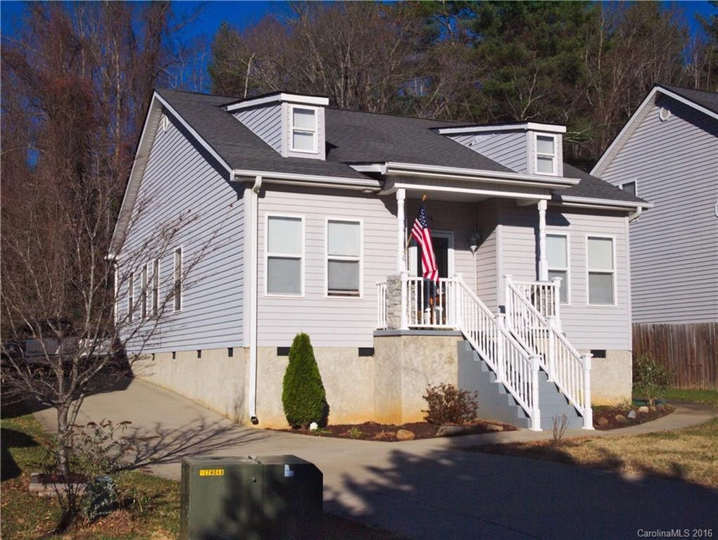 38 Woodcreek Circle